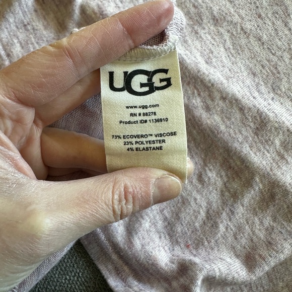 UGG Lounge Set - Picture 3 of 5